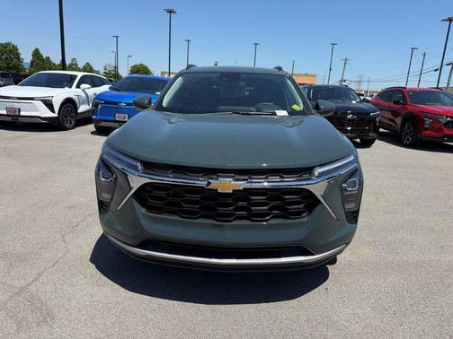 Cypress Gray 2026 Chevrolet Trax LT