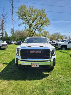 2025 GMC Sierra 2500 Base