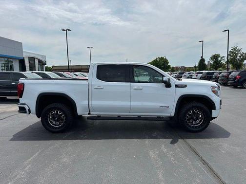 Summit White 2019 GMC Sierra 1500 AT4