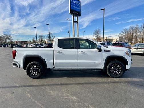 Summit White 2019 GMC Sierra 1500 AT4