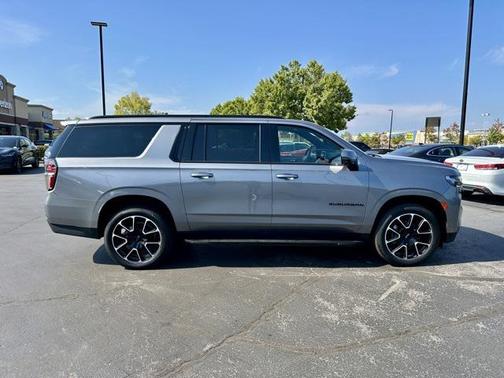 2021 Chevrolet Suburban RST