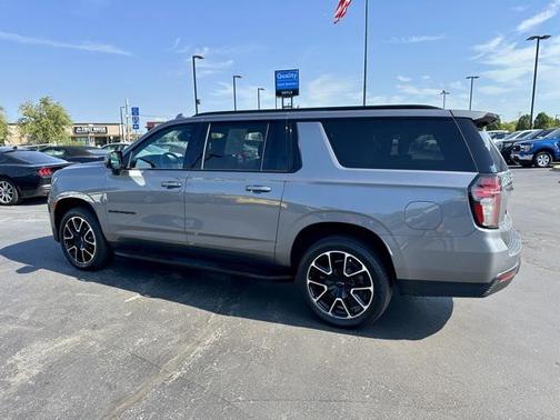 2021 Chevrolet Suburban RST