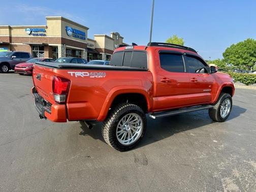2017 Toyota Tacoma SR5