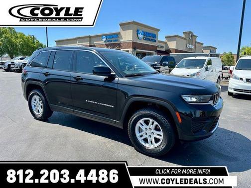 Diamond Black Crystal Pearlcoat 2023 Jeep Grand Cherokee Laredo