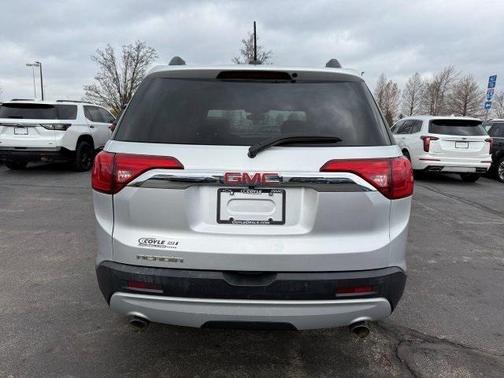 2017 GMC Acadia SLT-1