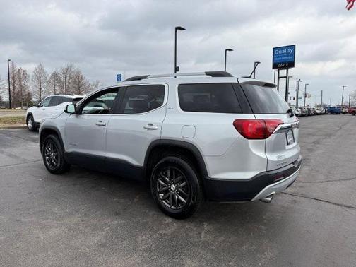 2017 GMC Acadia SLT-1