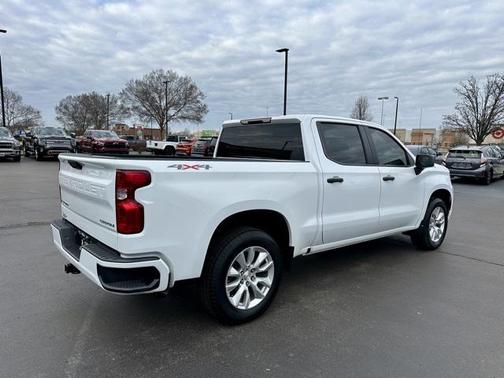 2023 Chevrolet Silverado 1500 Custom