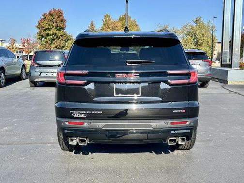 2024 GMC Acadia AWD AT4