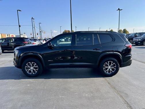 2024 GMC Acadia AWD AT4