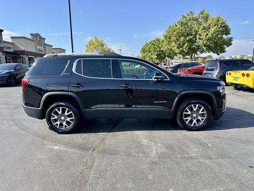 2023 GMC Acadia AWD SLT