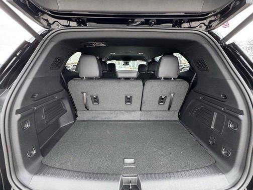 2026 GMC Acadia AT4 AWD