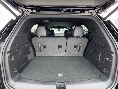 2026 GMC Acadia AT4 AWD