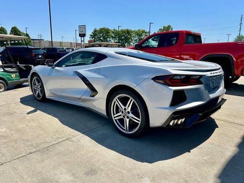 Blade Silver Metallic 2026 Chevrolet Corvette Stingray w/1LT