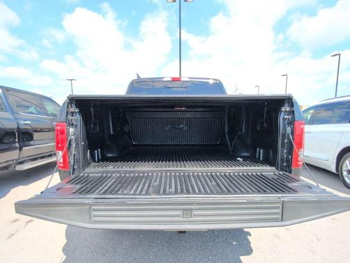 Tuxedo Black Metallic 2015 Ford F-150 XLT