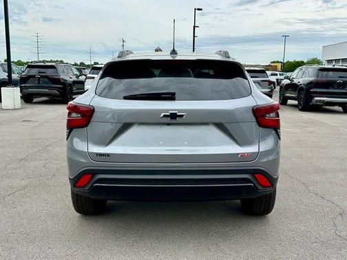 Marina Blue Metallic 2026 Chevrolet Trax FWD 2RS