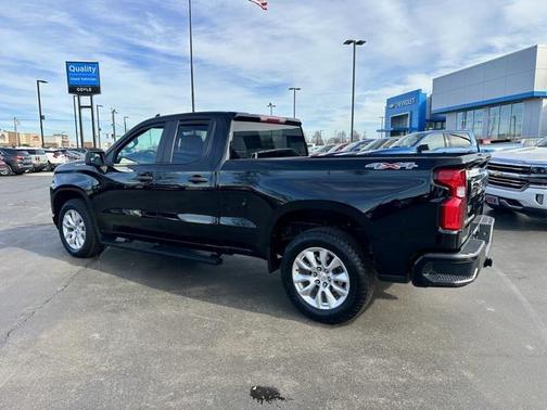 2022 Chevrolet Silverado 1500 Custom