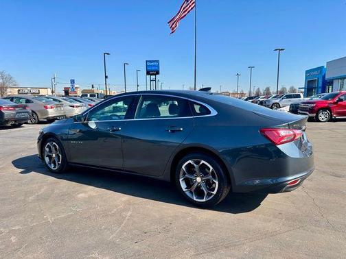 Shadow Gray Metallic 2021 Chevrolet Malibu FWD LT