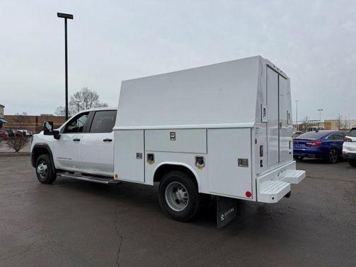 2025 GMC Sierra 3500 Base