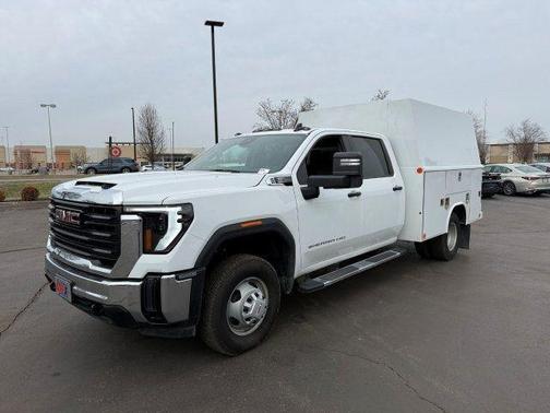2025 GMC Sierra 3500 Base
