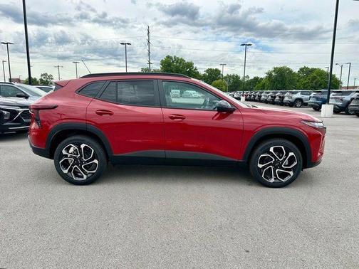 Apex Red 2026 Chevrolet Trax FWD 2RS
