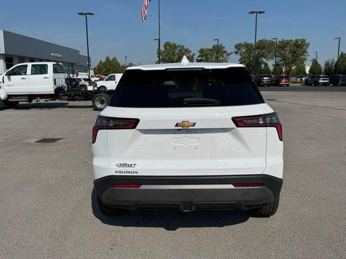 Summit White 2026 Chevrolet Equinox 1LT