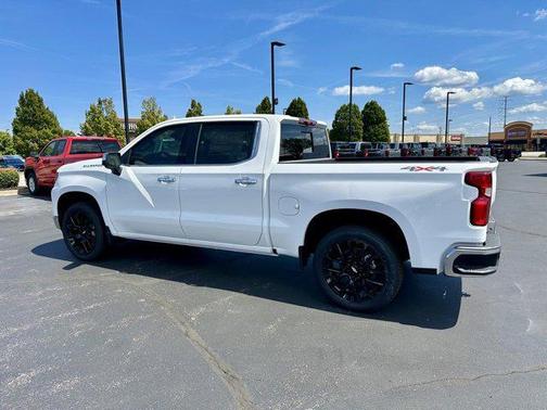 2025 Chevrolet Silverado 1500 LTZ