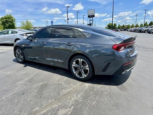 2022 Kia K5 EX