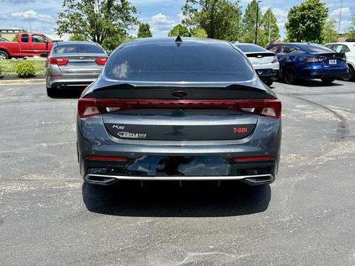 2022 Kia K5 EX