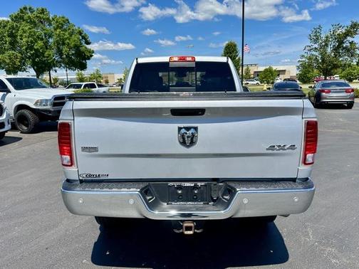 2017 RAM 2500 Laramie Crew Cab 4x4 6'4' Box
