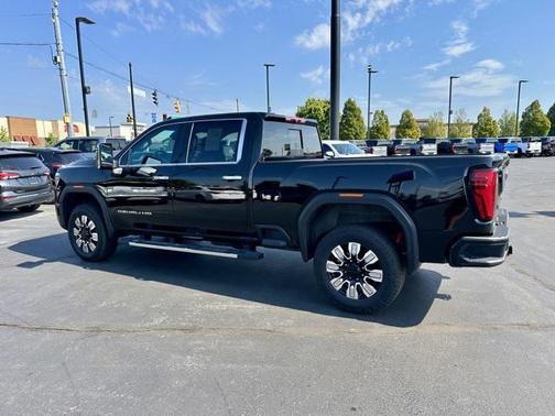 2024 GMC Sierra 2500 Denali