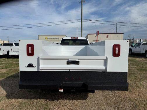 2026 Chevrolet Silverado 3500 WT