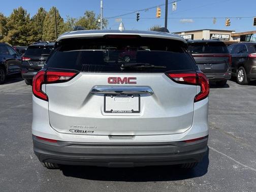 2021 GMC Terrain SLE