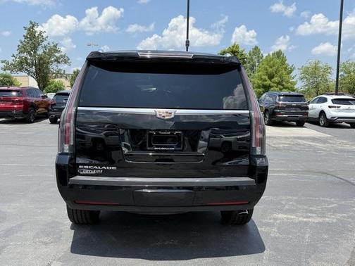 2017 Cadillac Escalade Platinum
