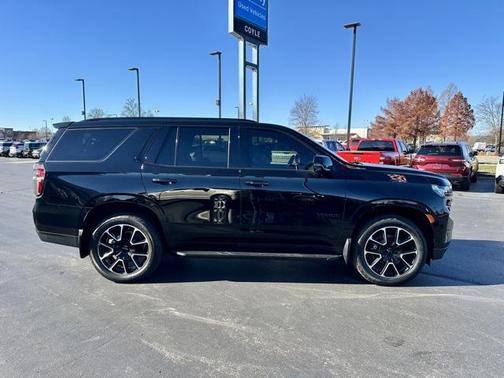 2022 Chevrolet Tahoe 4WD RST
