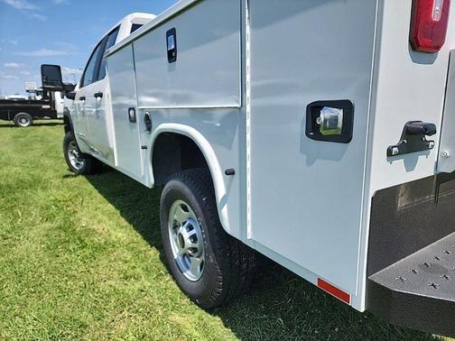 Summit White 2024 GMC Sierra 2500 Pro