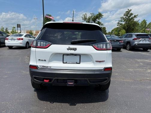 Bright White Clearcoat 2020 Jeep Cherokee Trailhawk