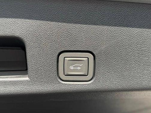 2026 GMC Acadia AT4 AWD