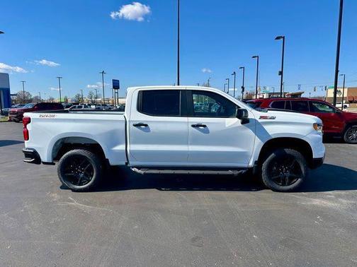 Summit White 2026 Chevrolet Silverado 1500 LT Trail Boss