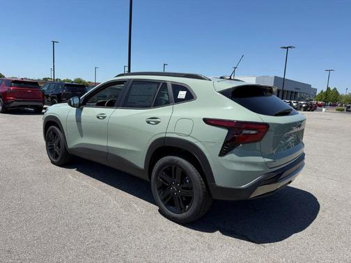 Marina Blue Metallic 2026 Chevrolet Trax FWD ACTIV