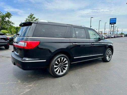 Black Metallic 2019 Lincoln Navigator L Select