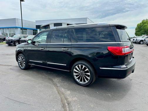 Black Metallic 2019 Lincoln Navigator L Select