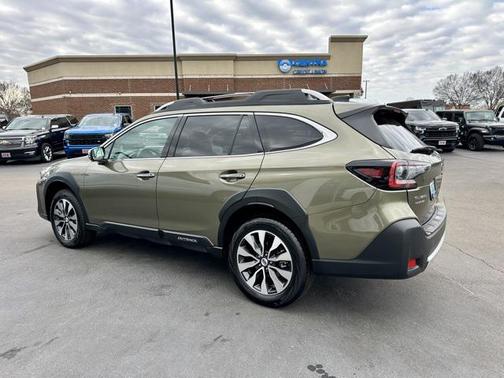 2025 Subaru Outback Touring XT