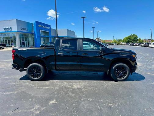 Black 2026 Chevrolet Silverado 1500 Custom