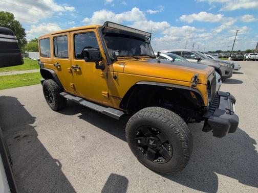Black Clearcoat 2014 Jeep Wrangler Unlimited Altitude