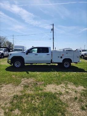 2025 GMC Sierra 3500 Base