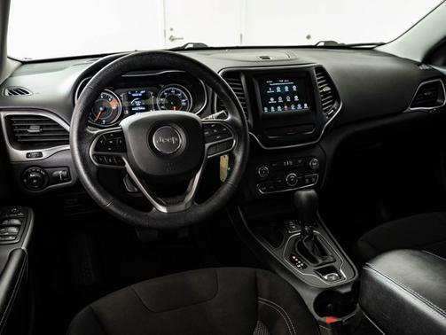 Billet Silver Metallic Clearcoat 2019 Jeep Cherokee Latitude