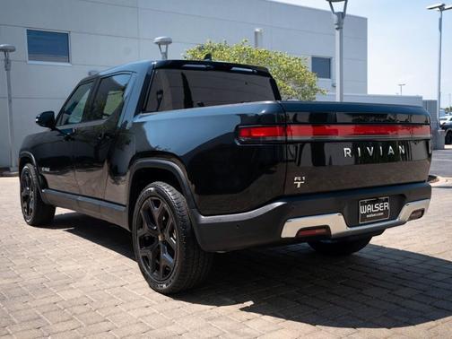2023 Rivian R1T Adventure