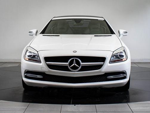 2015 Mercedes-Benz SL-Class SLK250