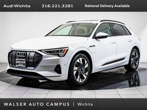 2022 Audi e-tron Premium