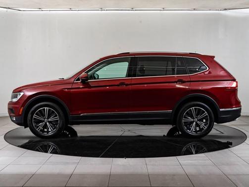 Cardinal Red Metallic 2018 Volkswagen Tiguan 2.0T SEL